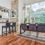 House Close To & Nature Neighbourhood Appartement *