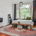 House Close To & Nature Neighbourhood Apartment The Hague