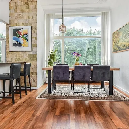 House Close To & Nature Neighbourhood Apartamento Haia