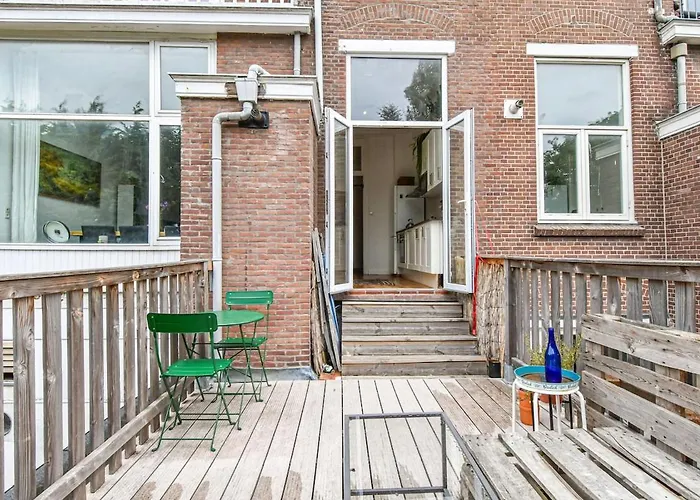 House Close To & Nature Neighbourhood Apartamento *