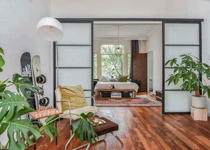 House Close To & Nature Neighbourhood Haia