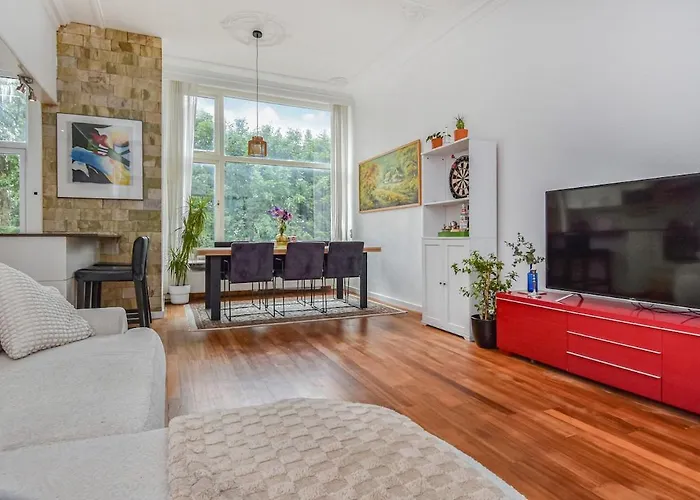 House Close To & Nature Neighbourhood Appartement *