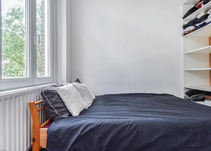 House Close To & Nature Neighbourhood Appartement *