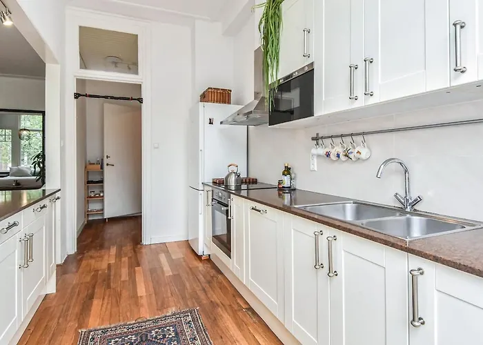 House Close To & Nature Neighbourhood *